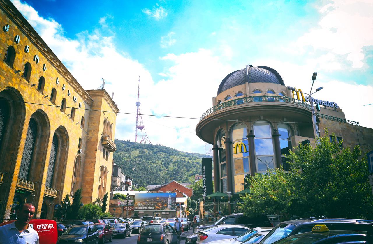 Guest House Kakabadzeebi 9 Tbilisi Exterior photo