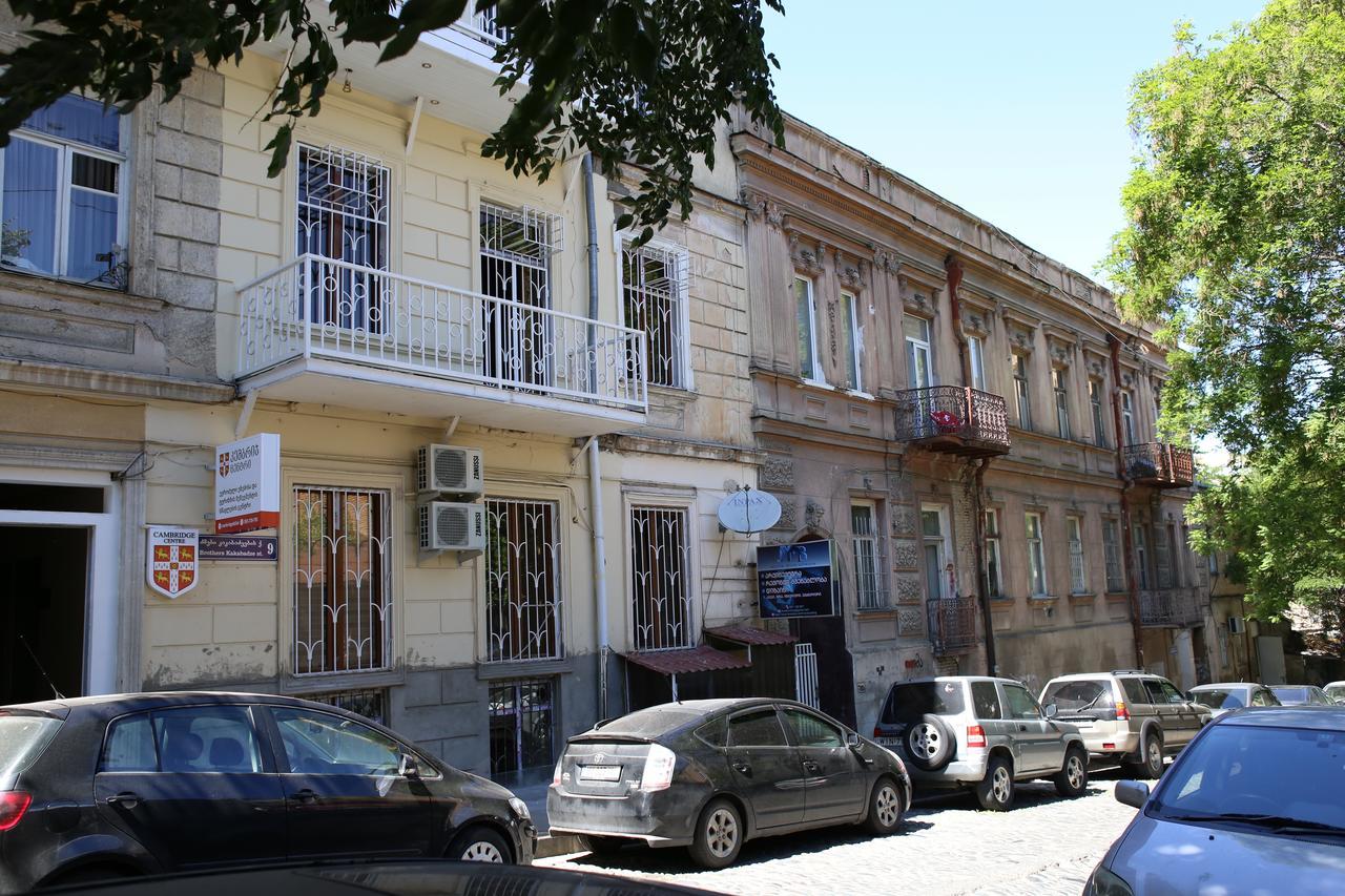 Guest House Kakabadzeebi 9 Tbilisi Exterior photo